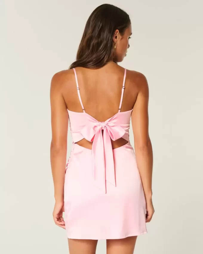 Φόρεμα Bodycon από σατέν πίσω φιόγκο Φόρεμα Bodycon από σατέν πίσω φιόγκο