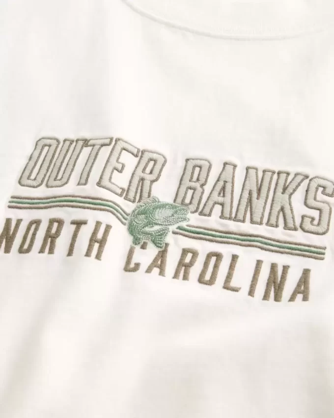 Γραφικό μπλουζάκι Boxy Heavyweight Outer Banks Γραφικό μπλουζάκι Boxy Heavyweight Outer Banks