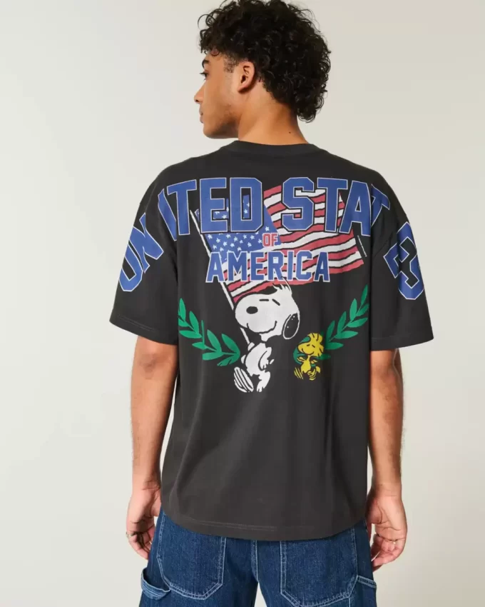 Boxy Snoopy USA Graphic Tee Boxy Snoopy USA Graphic Tee