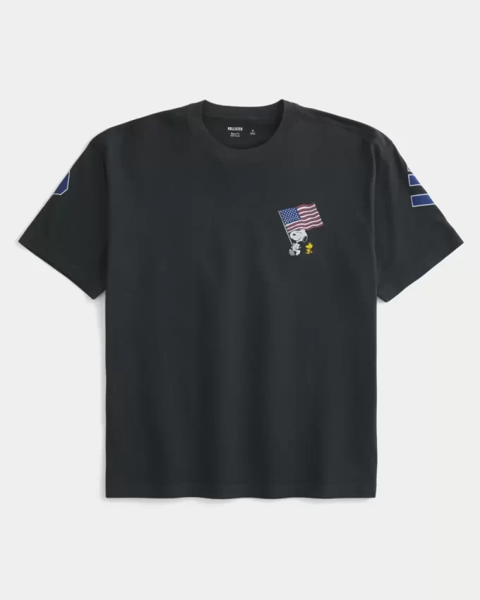 Boxy Snoopy USA Graphic Tee Boxy Snoopy USA Graphic Tee