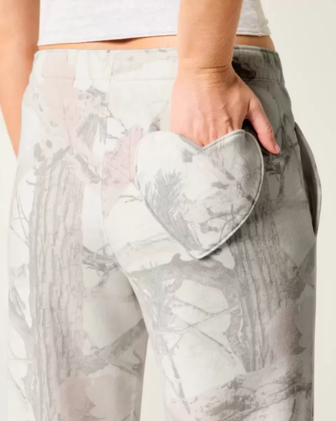 Παντελόνι Camo με φαρδύ πόδι Heart Pocket Camo Παντελόνι Camo με φαρδύ πόδι Heart Pocket Camo