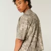 Φαρδύ βαρέων βαρών Crop Dodge Graphic Camo Tee Φαρδύ βαρέων βαρών Crop Dodge Graphic Camo Tee