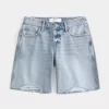 Curvy Low-Rise Light Wash Distressed Baggy Jort