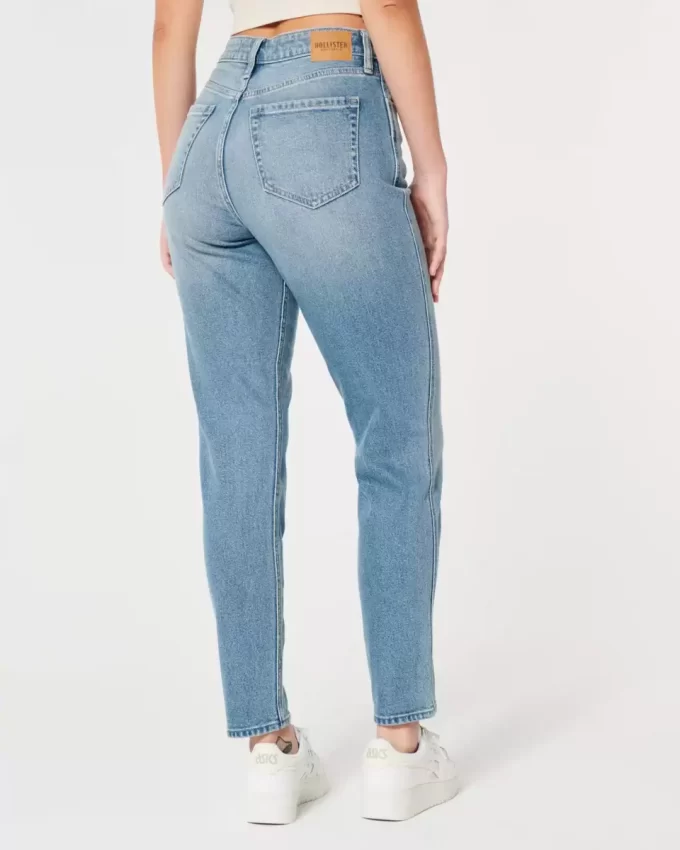 Curvy Ultra High Rise Medium Wash Mom Jeans