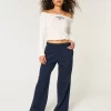 Easy Off-the-Shoulder London Graphic Tee Easy Off-the-Shoulder London Graphic Tee