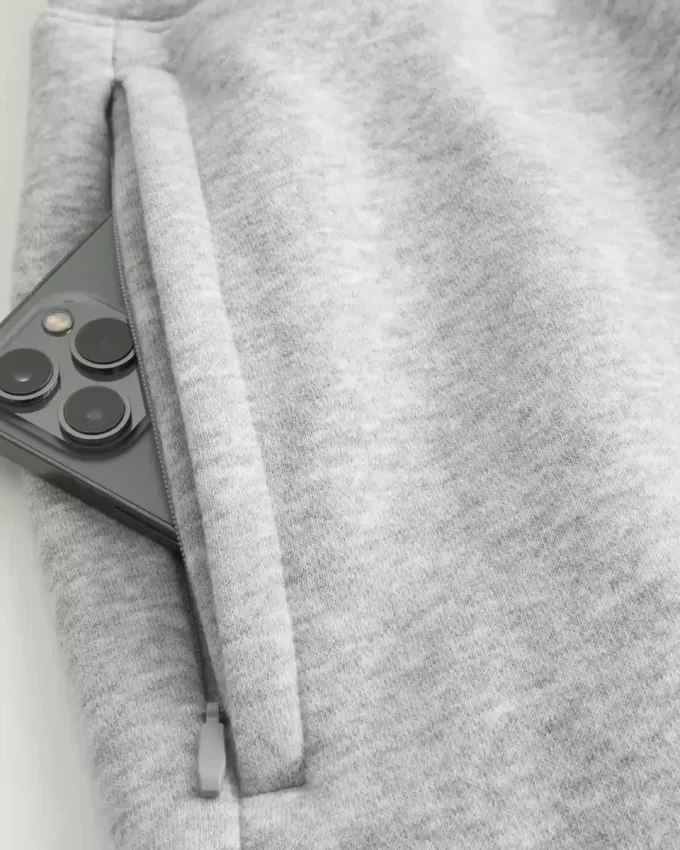 Χαλαρό Fleece Σορτς στο μέσο του μηρού Χαλαρό Fleece Σορτς στο μέσο του μηρού