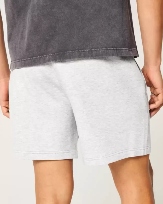 Σορτς Fleece με ψύξη στο μέσο του μηρού Σορτς Fleece με ψύξη στο μέσο του μηρού