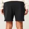 Χαλαρό Fleece Σορτς στο μέσο του μηρού Χαλαρό Fleece Σορτς στο μέσο του μηρού