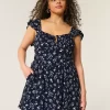 Μίνι φόρεμα Flutter Sleeve V-Waist Μίνι φόρεμα Flutter Sleeve V-Waist