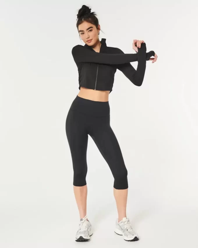 Gilly Hicks Active Recharge Capri Leggings Gilly Hicks Active Recharge Capri Leggings