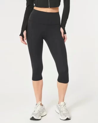 Gilly Hicks Active Recharge Capri Leggings