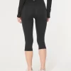 Gilly Hicks Active Recharge Capri Leggings Gilly Hicks Active Recharge Capri Leggings