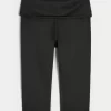 Παντελόνι Gilly Hicks Active Recharge Foldover Waist Capri Παντελόνι Gilly Hicks Active Recharge Foldover Waist Capri