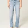 High-Rise Distressed Light Wash Straight τζιν