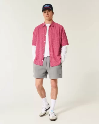 Φαρδύ σορτς Hollister Feel Good Fleece στο μέσο του μηρού