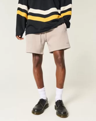 Φαρδύ σορτς Hollister Feel Good Fleece στο μέσο του μηρού Φαρδύ σορτς Hollister Feel Good Fleece στο μέσο του μηρού