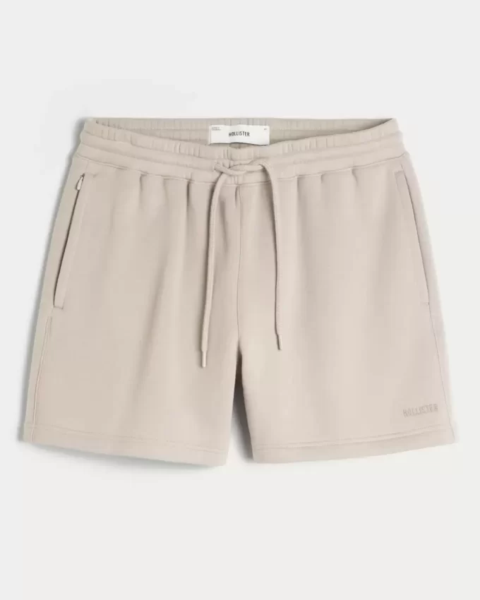 Φαρδύ σορτς Hollister Feel Good Fleece στο μέσο του μηρού Φαρδύ σορτς Hollister Feel Good Fleece στο μέσο του μηρού