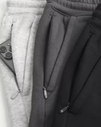 Σορτς με λογότυπο Hollister Feel Good Fleece Mid-thigh 3-pack Σορτς με λογότυπο Hollister Feel Good Fleece Mid-thigh 3-pack