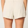 Χαμηλό λινό σορτς Hollister Livvy 3″ Χαμηλό λινό σορτς Hollister Livvy 3″
