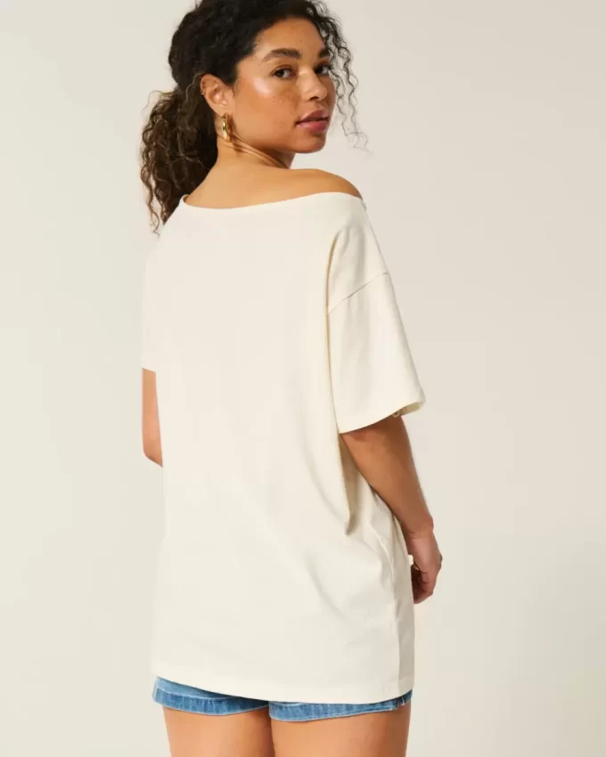 Υπερμεγέθη γραφικό μπλουζάκι Kauai Off-the-Shoulder Υπερμεγέθη γραφικό μπλουζάκι Kauai Off-the-Shoulder