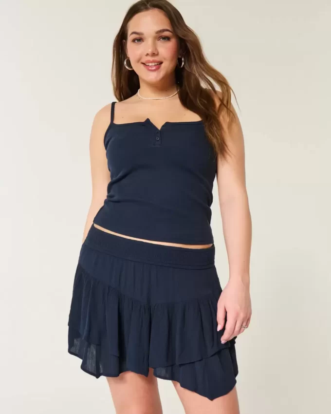 Mini Skort με ασύμμετρο στρίφωμα Mini Skort με ασύμμετρο στρίφωμα