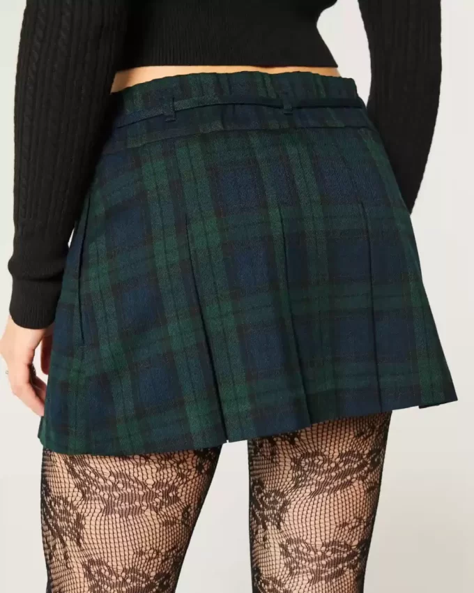 Ψηλόμεσο Mini Skort με πλισέ Ψηλόμεσο Mini Skort με πλισέ