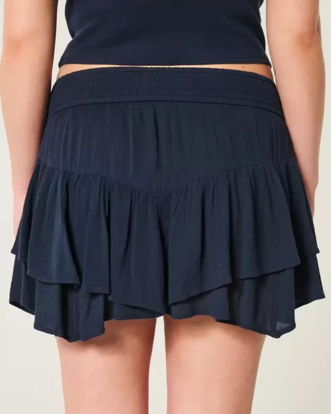 Mini Skort με ασύμμετρο στρίφωμα Mini Skort με ασύμμετρο στρίφωμα