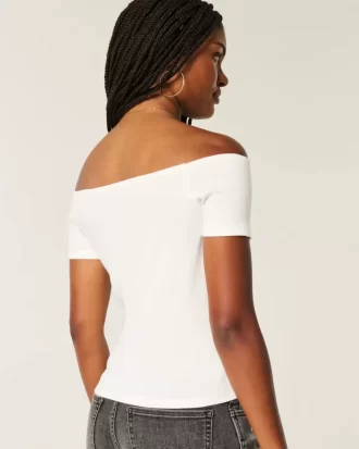 Χαριτωμένο γραφικό μπλουζάκι off-the-Shoulder