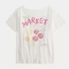 Υπερμεγέθη γραφικό μπλουζάκι Off-the-Shoulder Farmers Market Υπερμεγέθη γραφικό μπλουζάκι Off-the-Shoulder Farmers Market