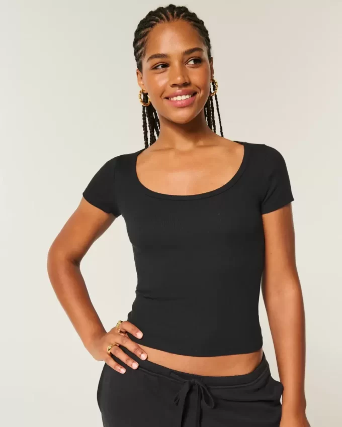 Scoop T-Shirt
