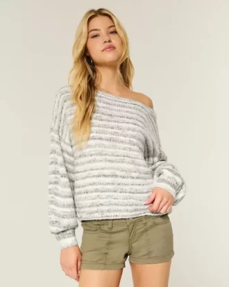 Slouchy πουλόβερ από τους ώμους