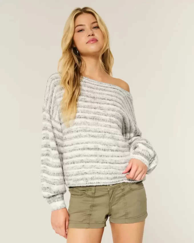 Slouchy πουλόβερ από τους ώμους Slouchy πουλόβερ από τους ώμους