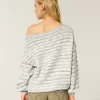 Slouchy πουλόβερ από τους ώμους Slouchy πουλόβερ από τους ώμους