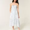 Στράπλες Smocked Maxi Φόρεμα Στράπλες Smocked Maxi Φόρεμα