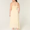 Στράπλες Smocked Maxi Φόρεμα Στράπλες Smocked Maxi Φόρεμα
