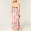 Στράπλες Smocked Maxi Φόρεμα Στράπλες Smocked Maxi Φόρεμα