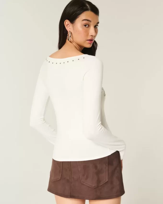 Μπλουζάκι με καρφιά SoHo Graphic Slash-Neck Μπλουζάκι με καρφιά SoHo Graphic Slash-Neck