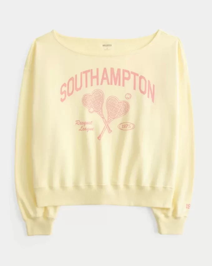 Εύκολη γραφική φούτερ Southampton Off-the-Shoulder Εύκολη γραφική φούτερ Southampton Off-the-Shoulder