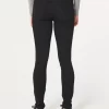Μαύρο τζιν Super Skinny με χαμηλό ύψος