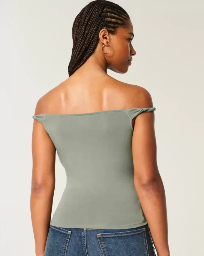 Twisted Off-the-Shoulder Graphic Tee New York City Twisted Off-the-Shoulder Graphic Tee New York City